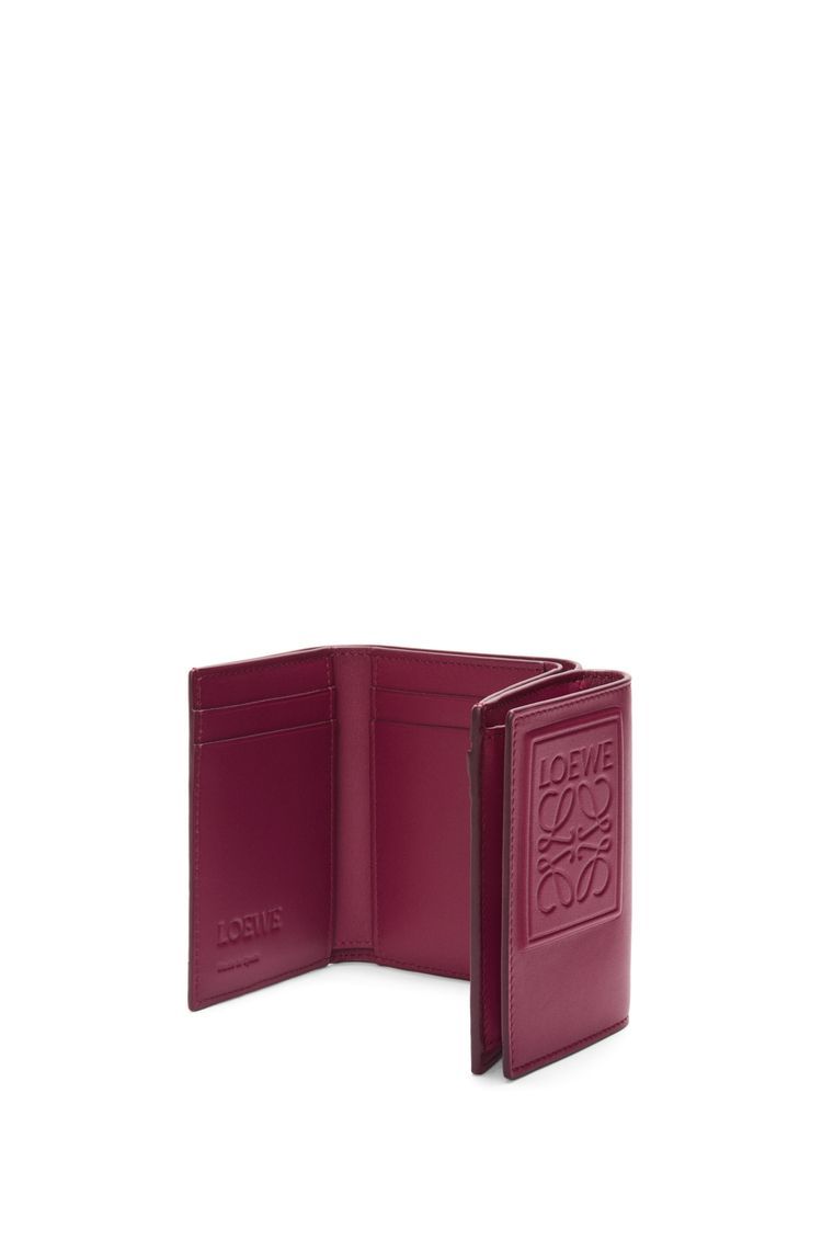 Trifold wallet in satin calfskin