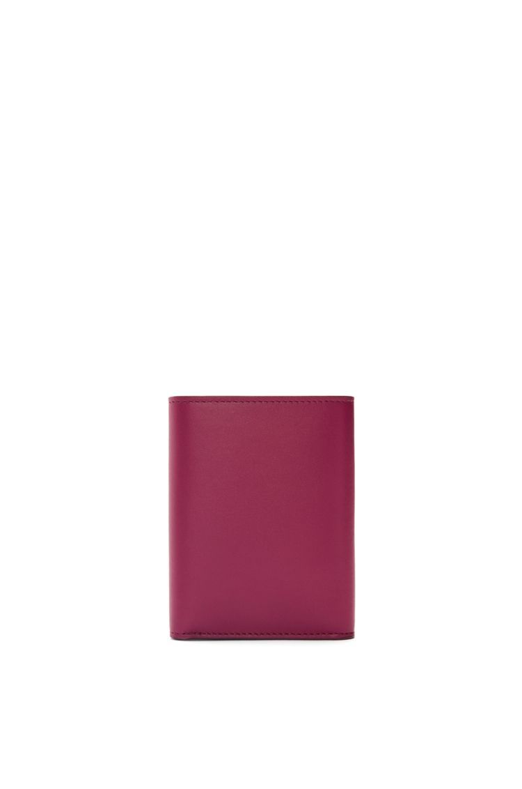 Trifold wallet in satin calfskin