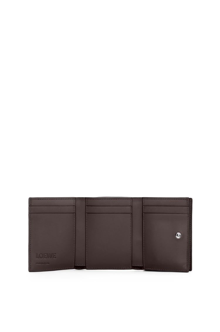 Trifold wallet in satin calfskin