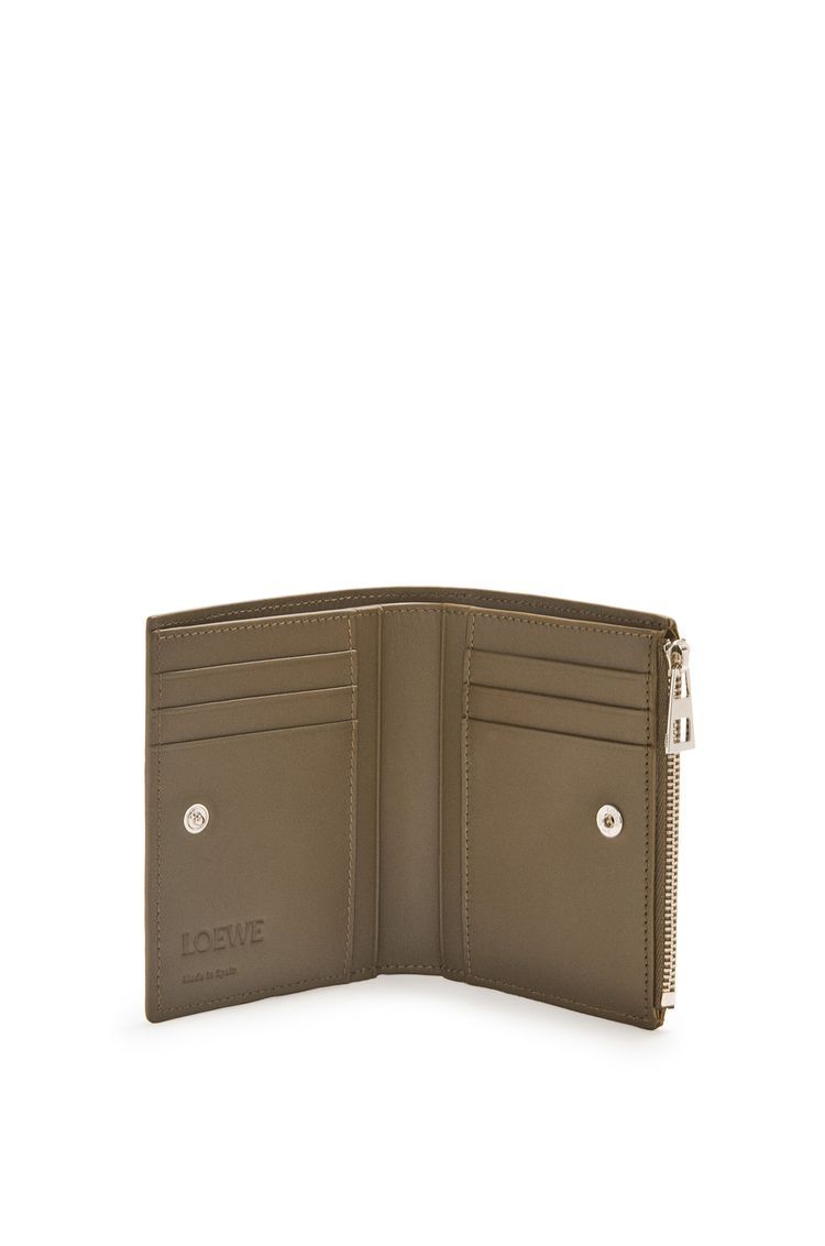 Slim compact wallet in shiny calfskin
