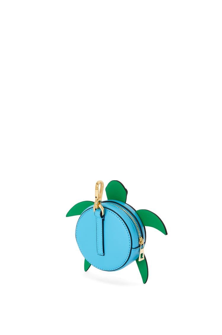 Turtle Cookie pouch in classic calfskin