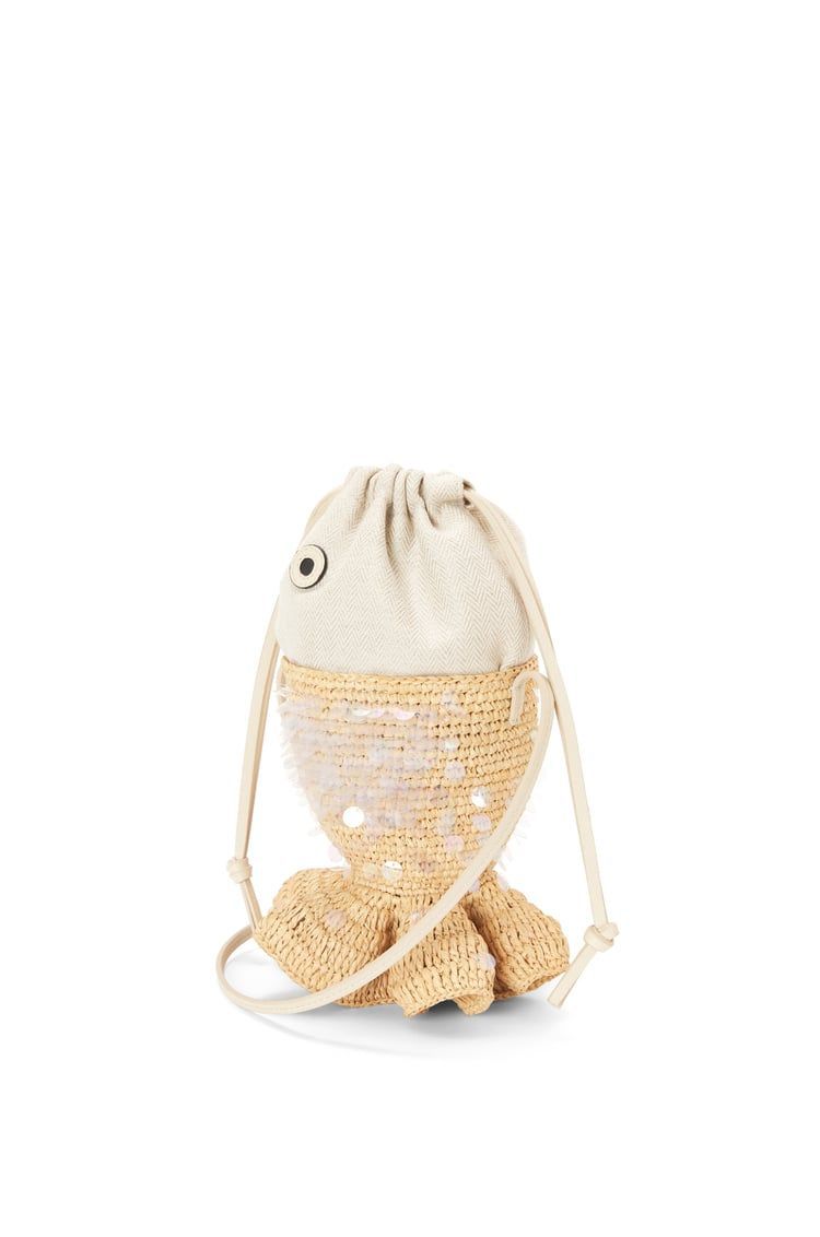 Fish pouch in canvas and raffia
