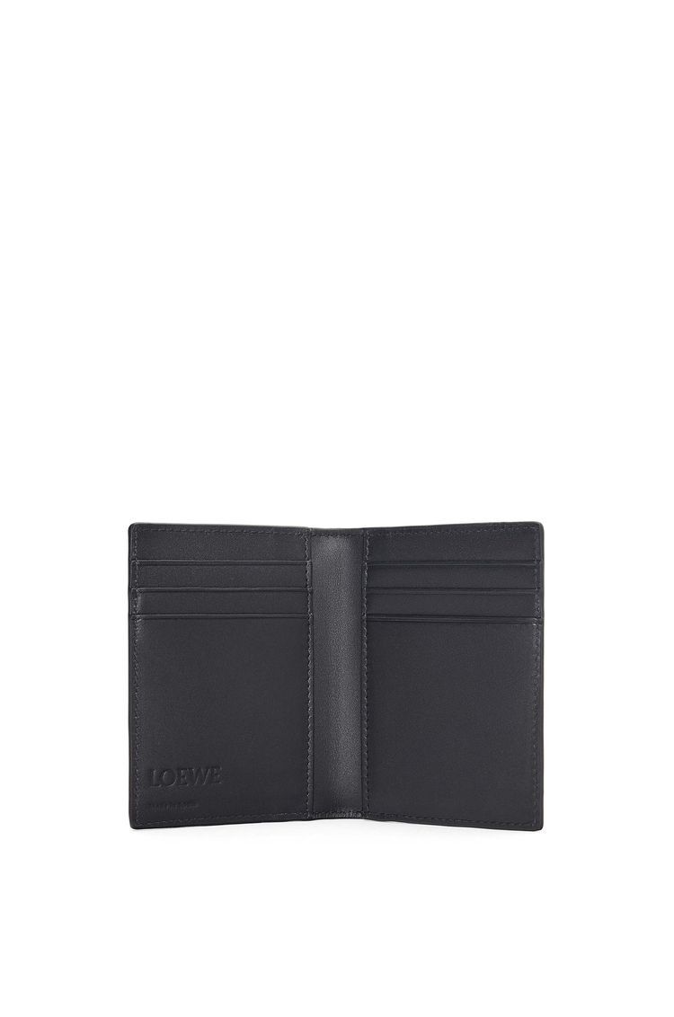 Bifold cardholder in soft grained calfskin