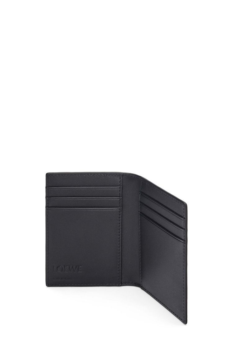Bifold cardholder in soft grained calfskin