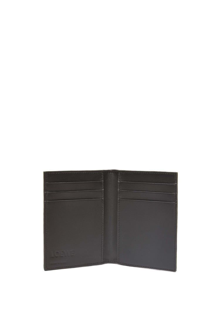 Bifold cardholder in soft grained calfskin