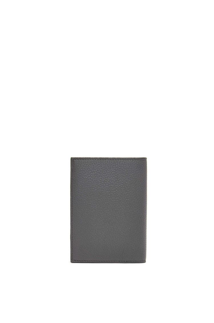 Bifold cardholder in soft grained calfskin
