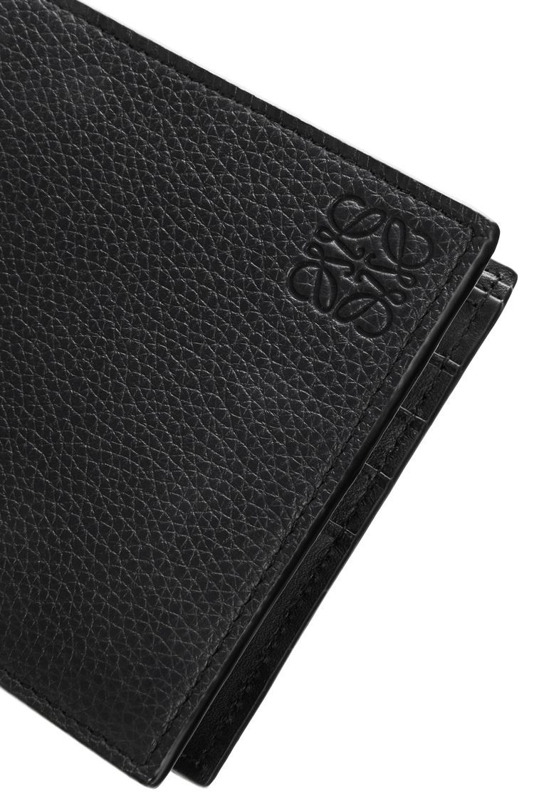 Bifold wallet in soft grained calfskin