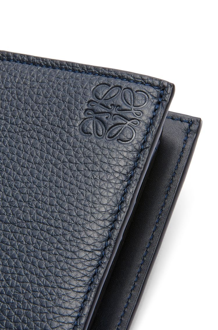 Bifold coin wallet in soft grained calfskin