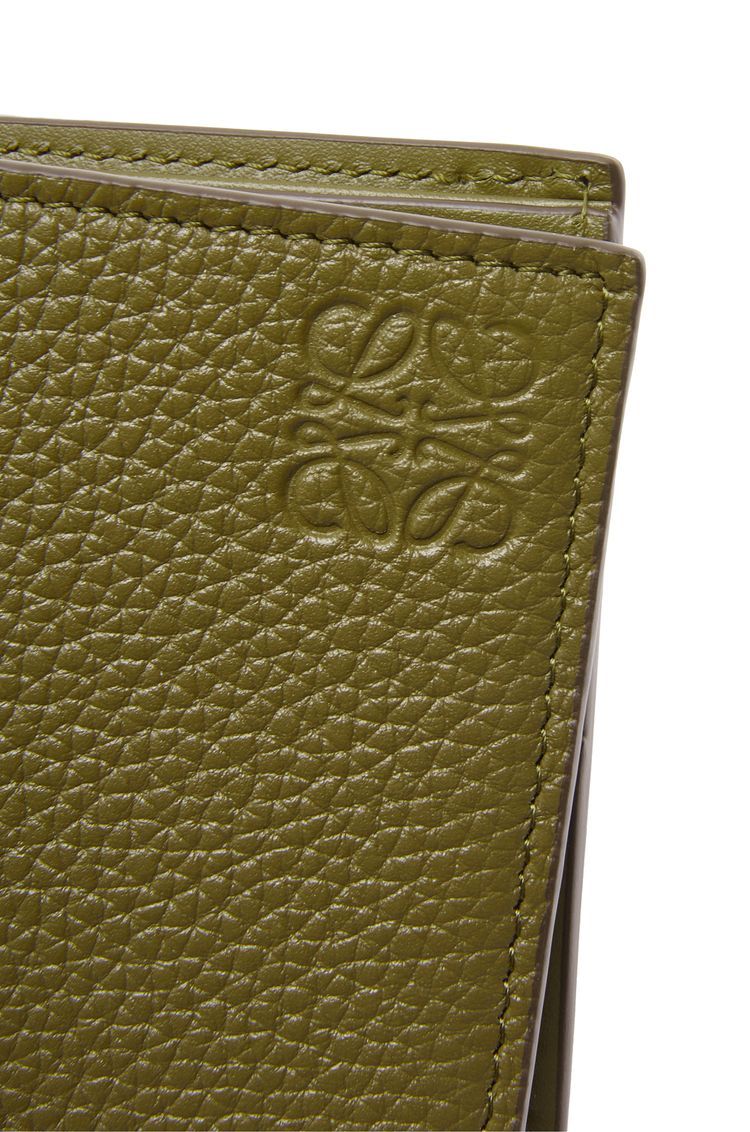 Bifold coin wallet in soft grained calfskin