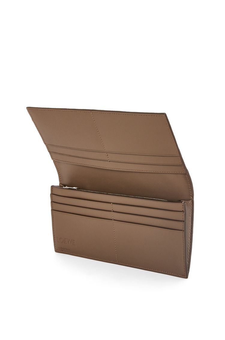 Long horizontal wallet in soft grained calfskin