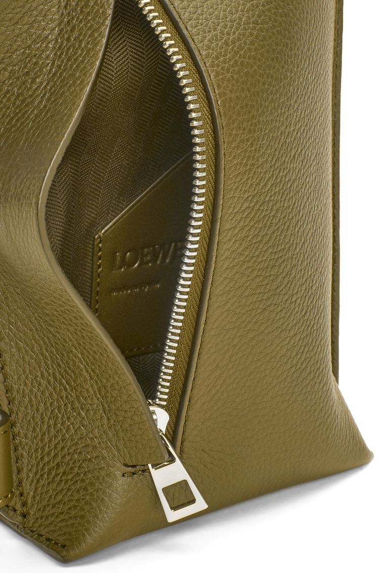 Vertical T Pocket in soft grained calfskin