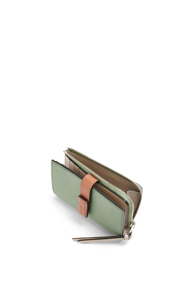 Slim compact wallet in soft grained calfskin