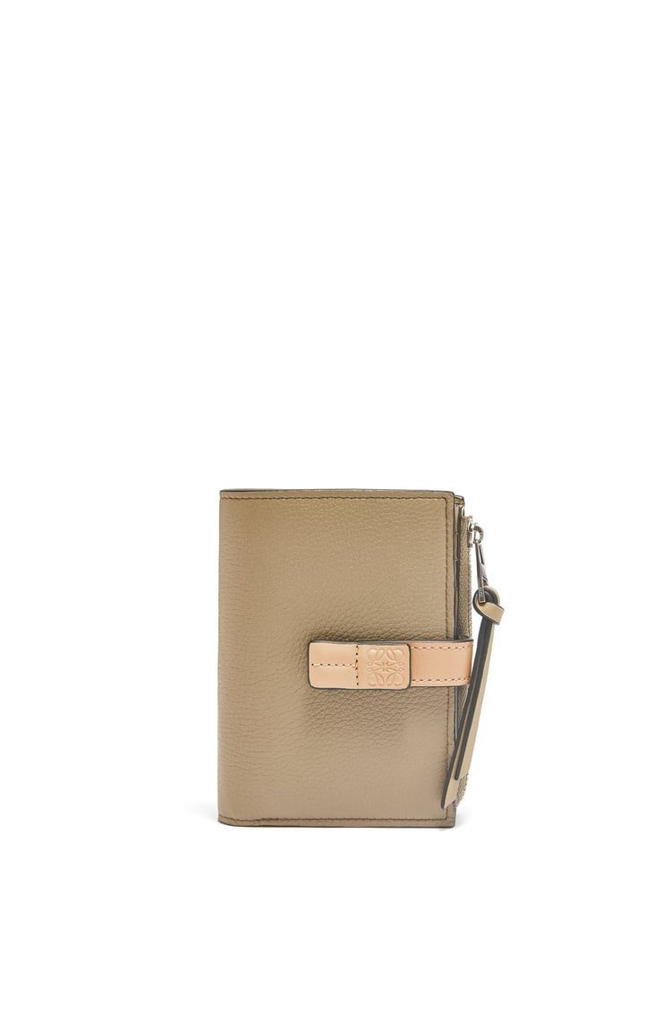 Slim compact wallet in soft grained calfskin