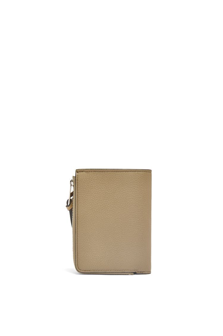 Slim compact wallet in soft grained calfskin