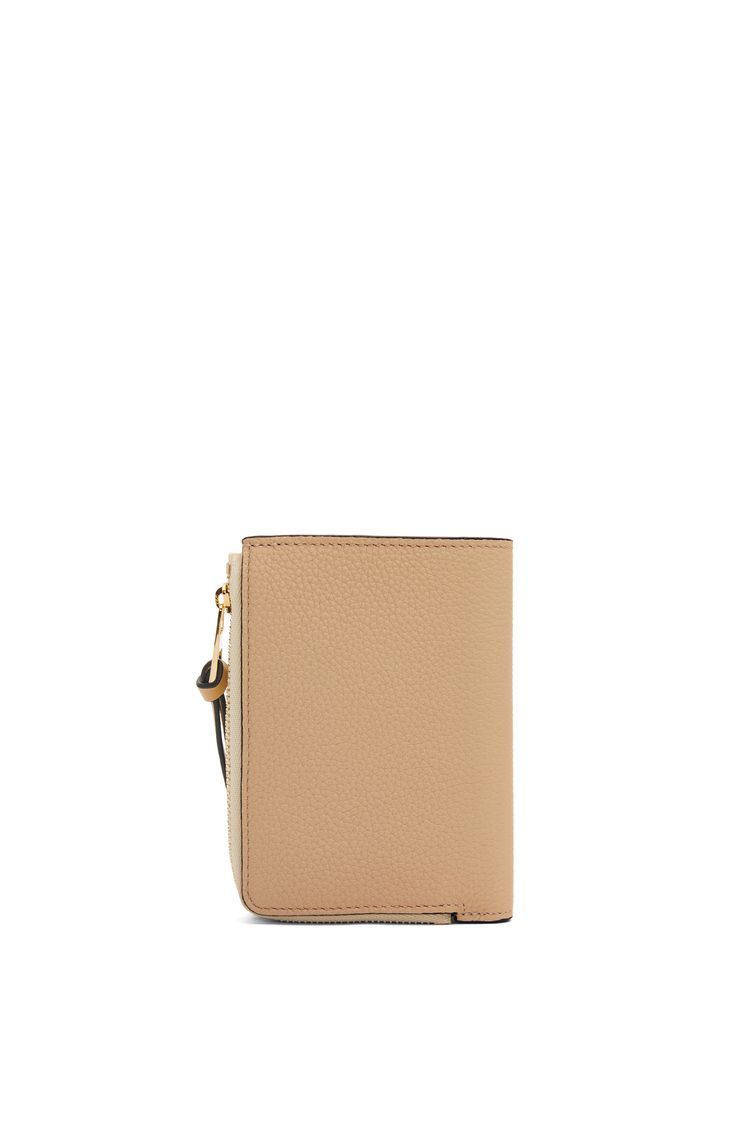 Slim compact wallet in soft grained calfskin