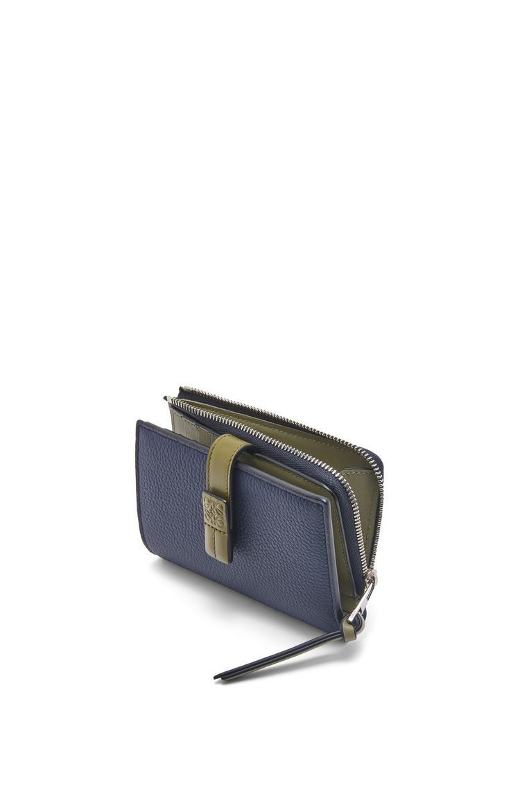 Slim compact wallet in soft grained calfskin