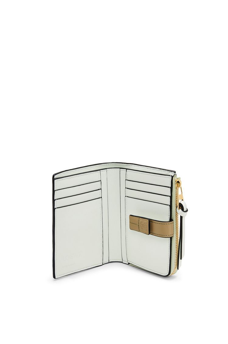 Slim compact wallet in soft grained calfskin