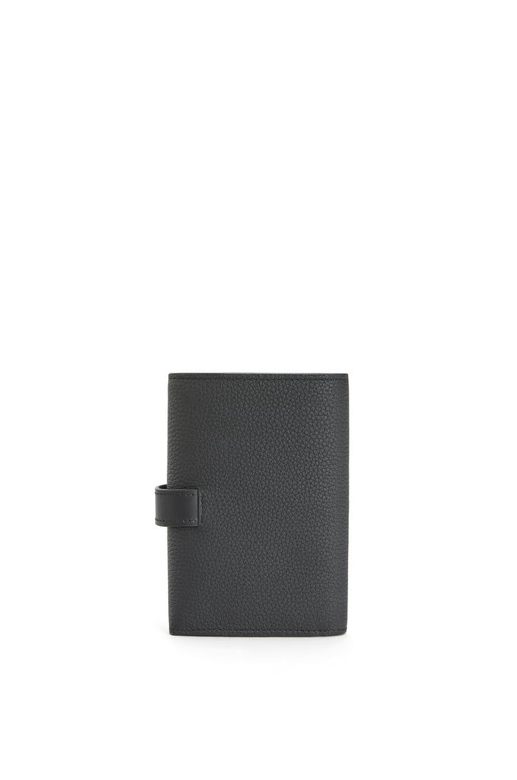 Small vertical wallet in soft grained calfskin