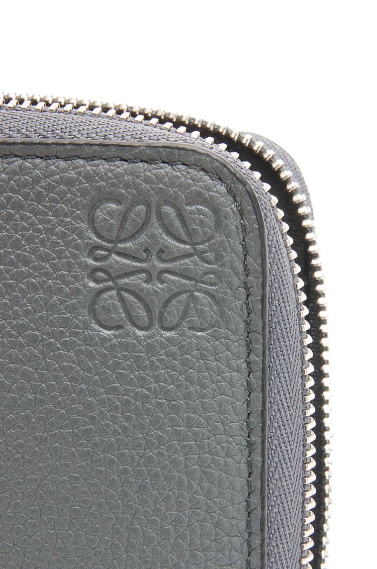 Zip around wallet in soft grained calfskin