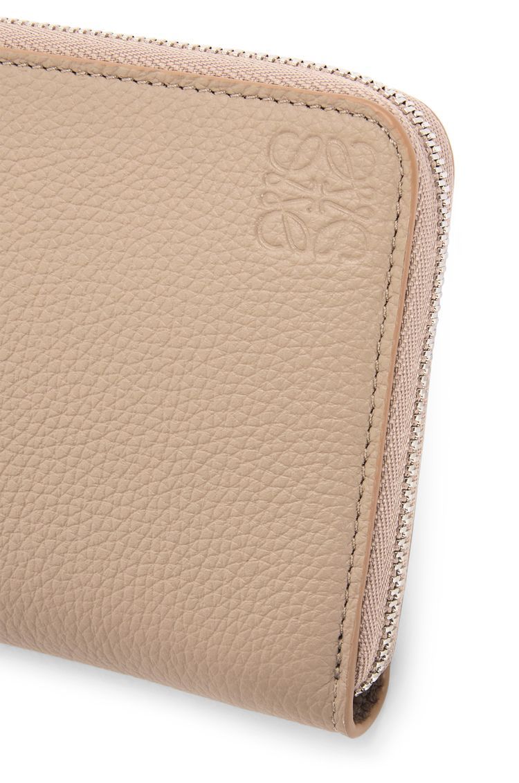 Zip around wallet in soft grained calfskin
