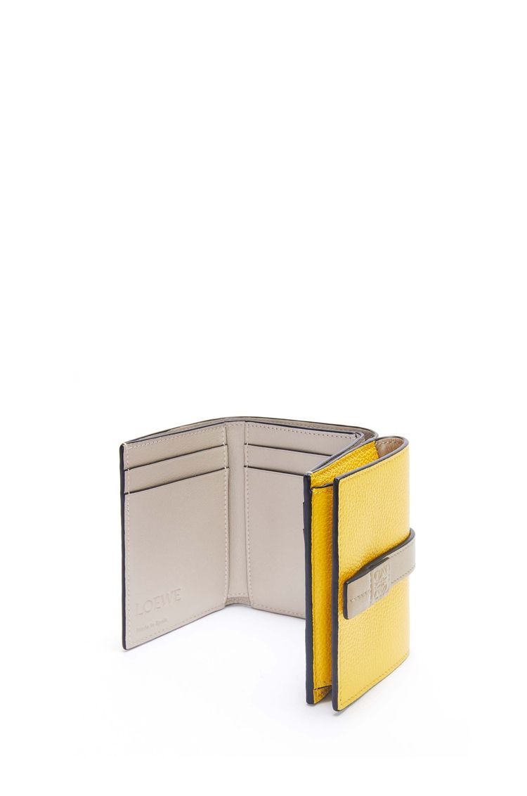 Trifold wallet in soft grained calfskin