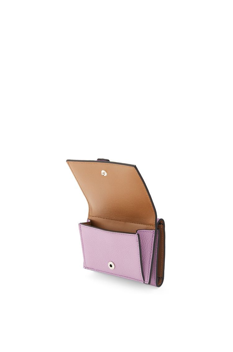 Trifold wallet in soft grained calfskin