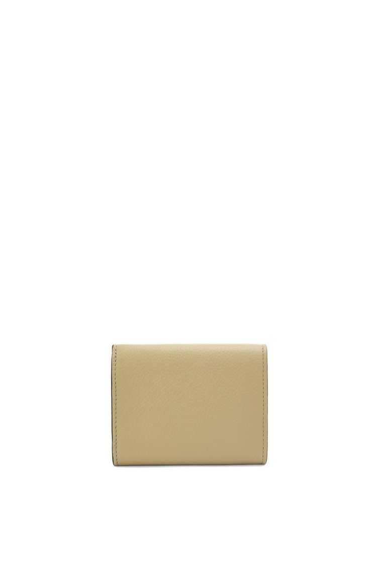Trifold wallet in soft grained calfskin