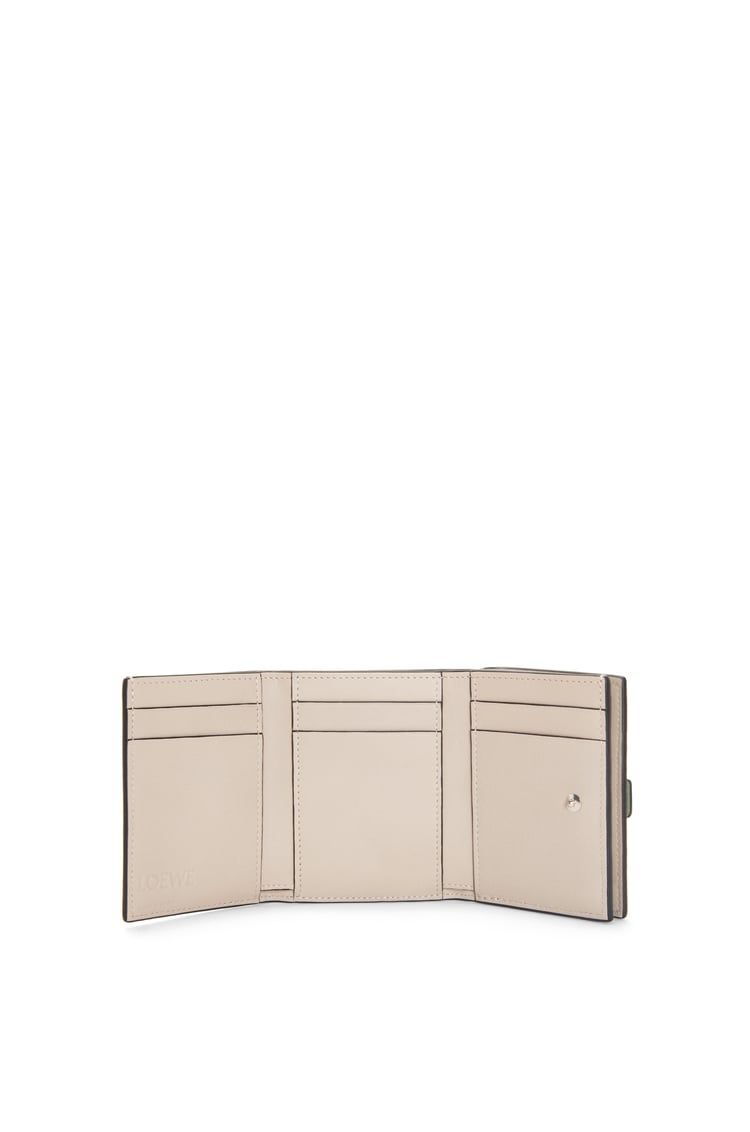 Trifold wallet in soft grained calfskin