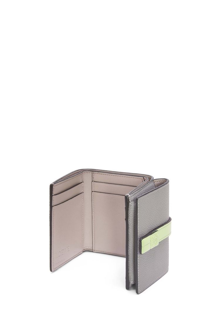 Trifold wallet in soft grained calfskin