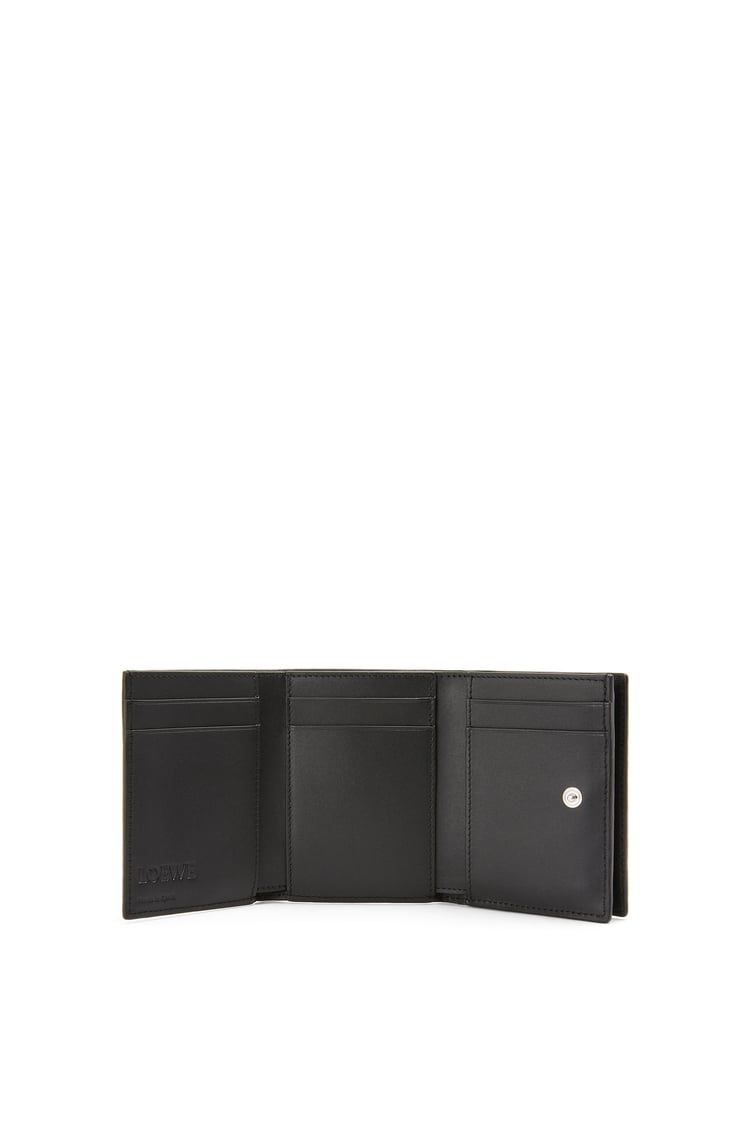 Trifold wallet in soft grained calfskin