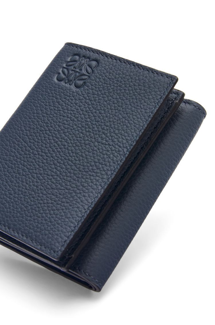 Trifold wallet in soft grained calfskin