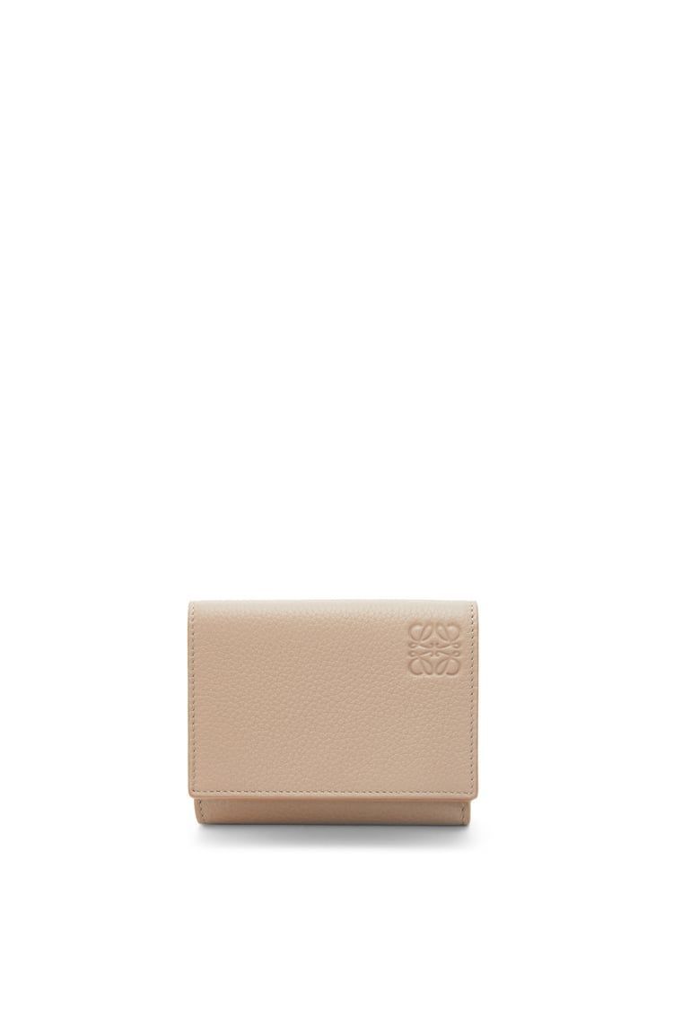 Trifold wallet in soft grained calfskin