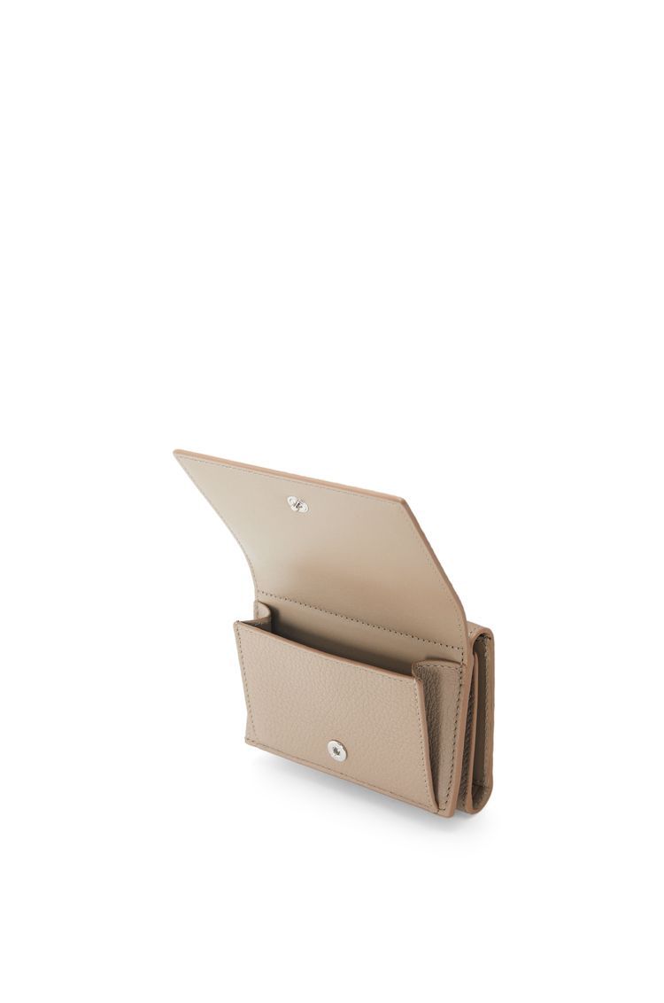 Trifold wallet in soft grained calfskin