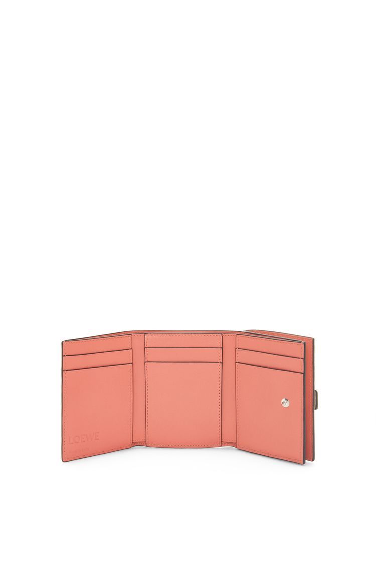 Trifold wallet in soft grained calfskin
