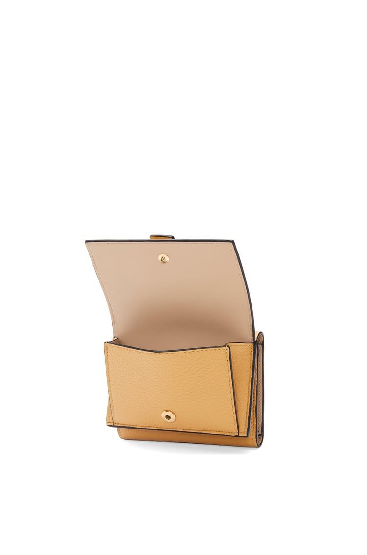 Trifold wallet in soft grained calfskin