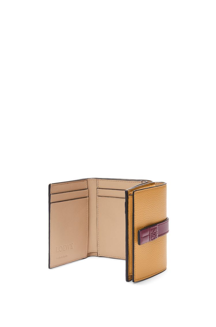 Trifold wallet in soft grained calfskin