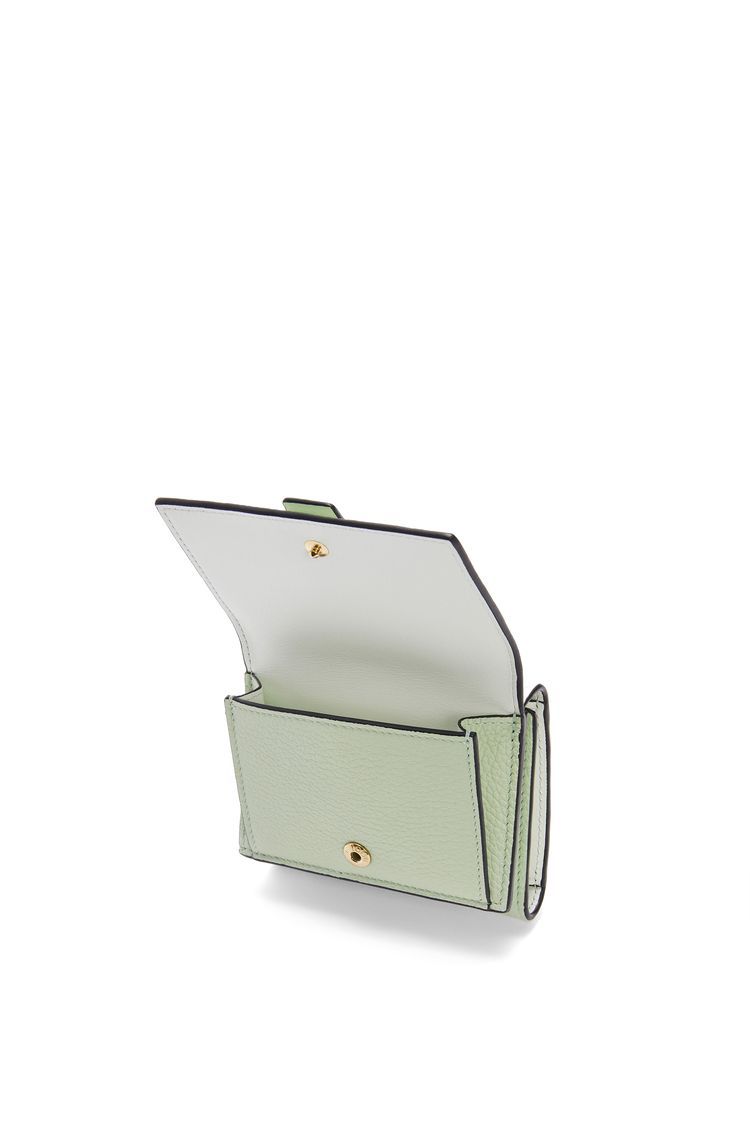 Trifold wallet in soft grained calfskin