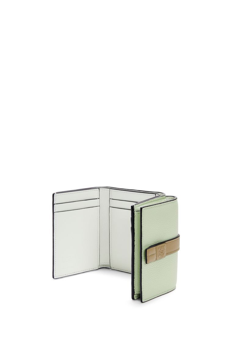 Trifold wallet in soft grained calfskin