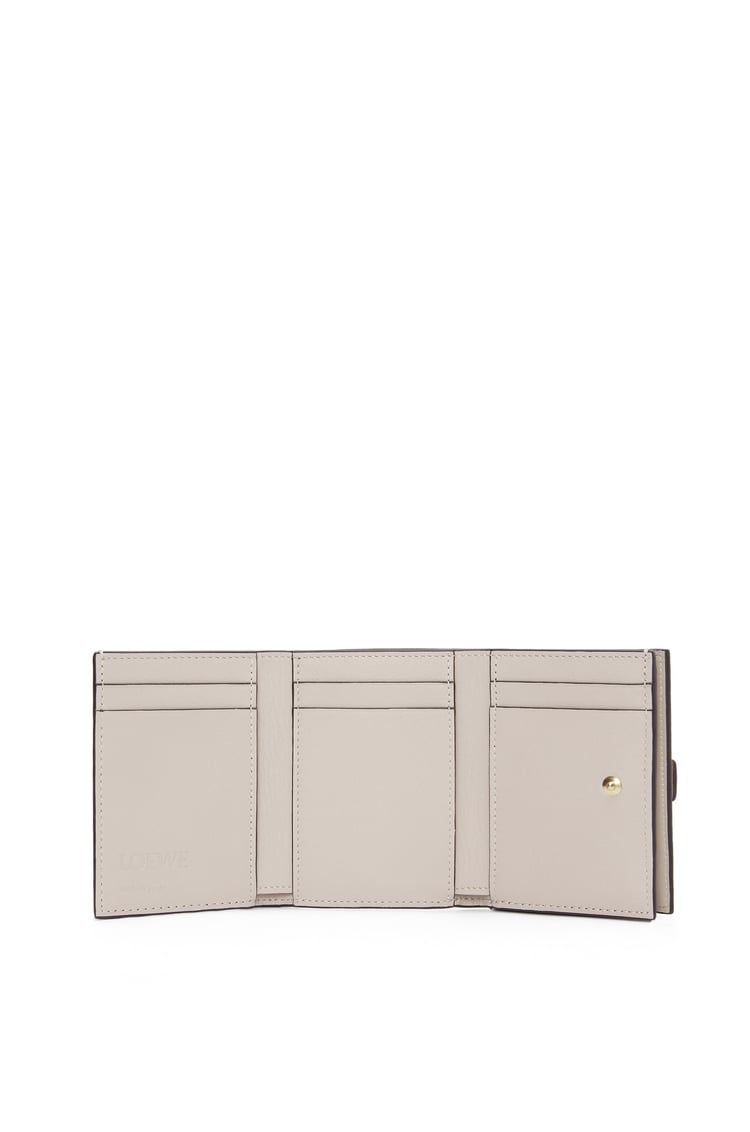 Trifold wallet in soft grained calfskin