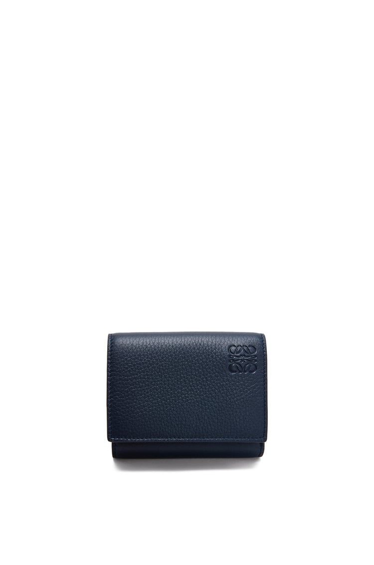 Trifold wallet in soft grained calfskin