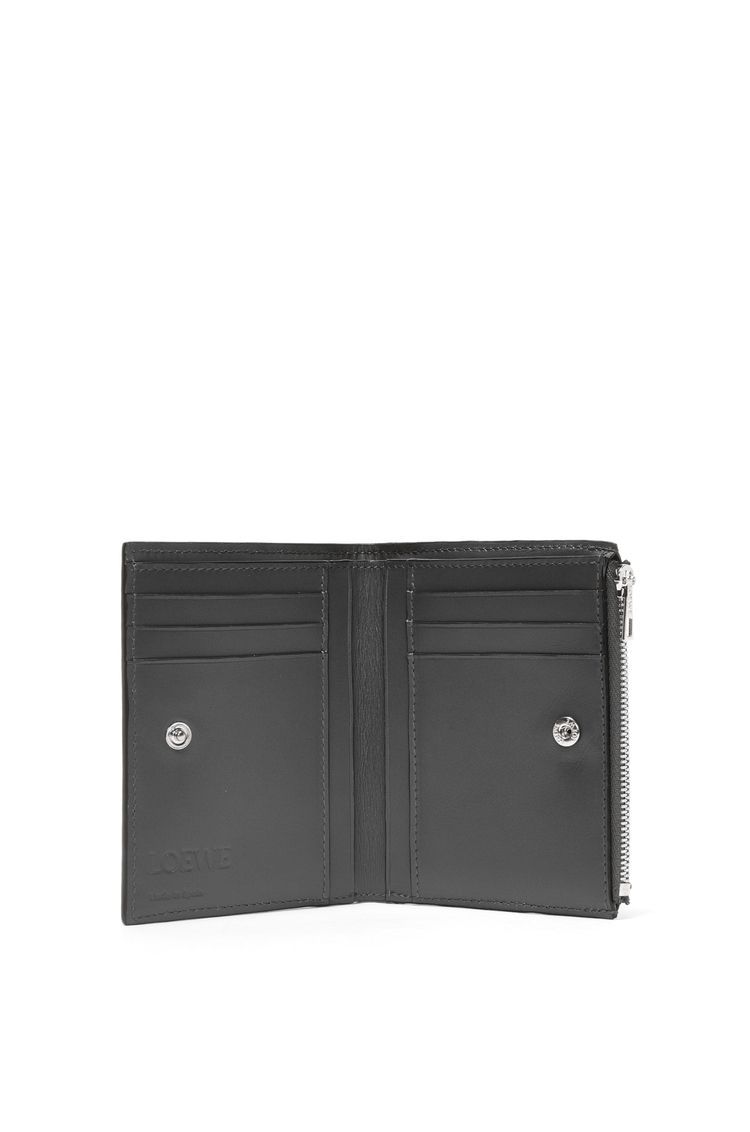 Slim compact wallet in soft grained calfskin