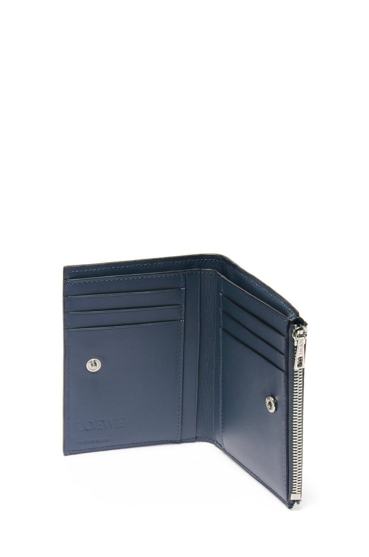 Slim compact wallet in soft grained calfskin