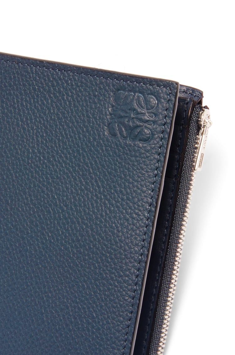 Slim compact wallet in soft grained calfskin