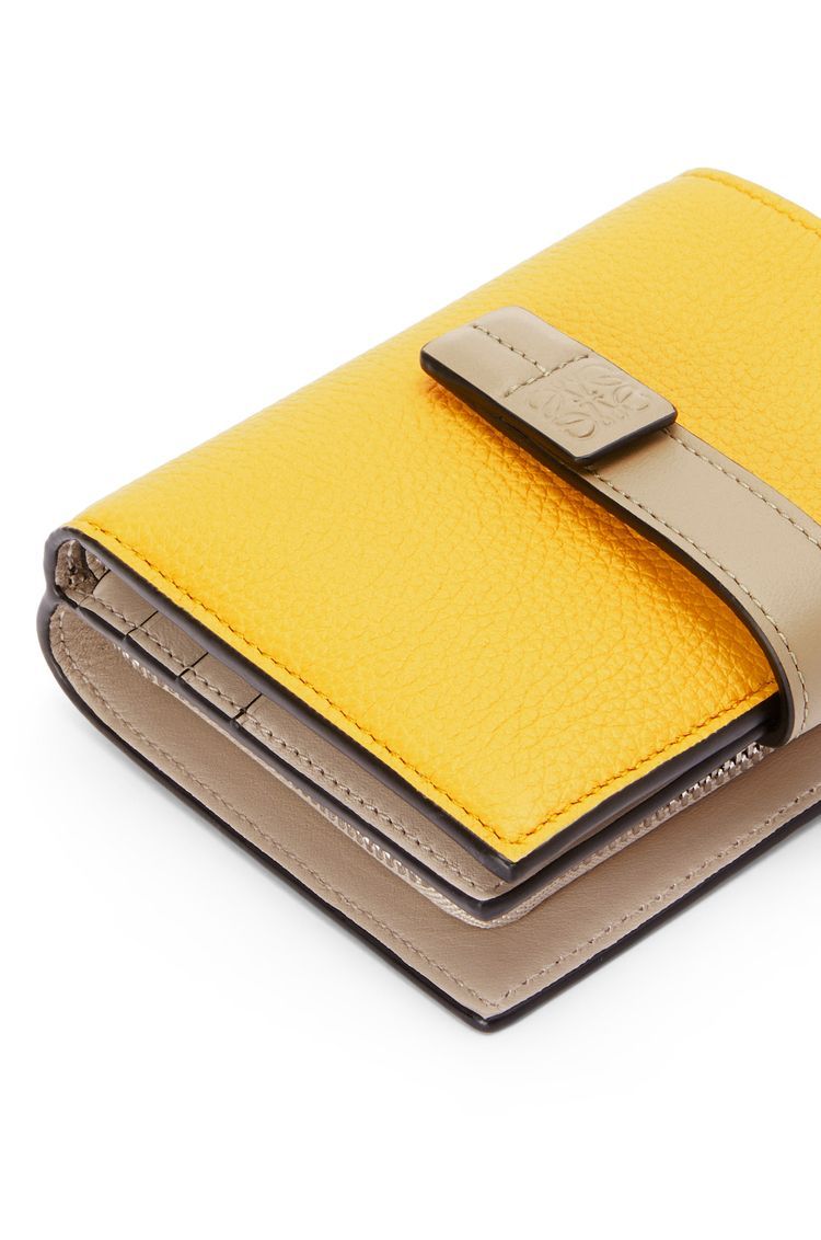 Compact zip wallet in soft grained calfskin