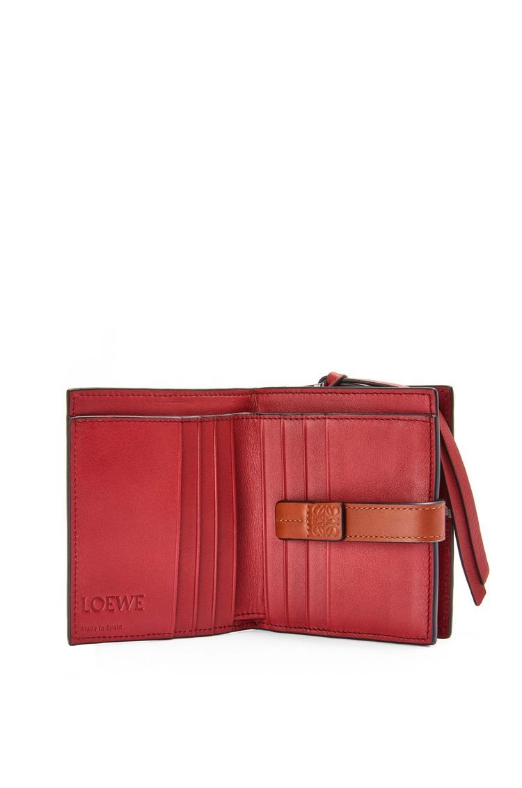 Compact zip wallet in soft grained calfskin