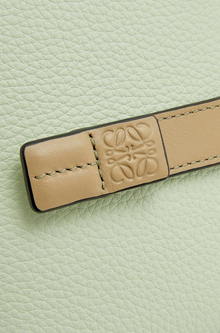Compact zip wallet in soft grained calfskin