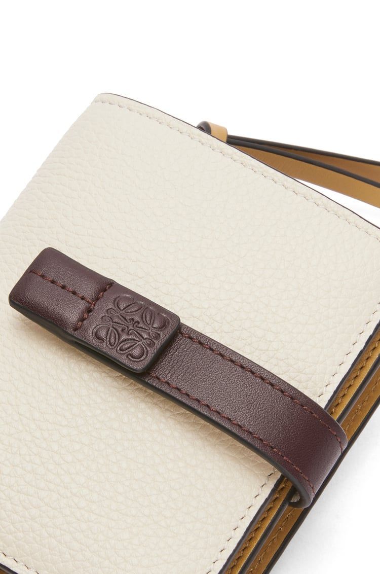 Compact zip wallet in soft grained calfskin