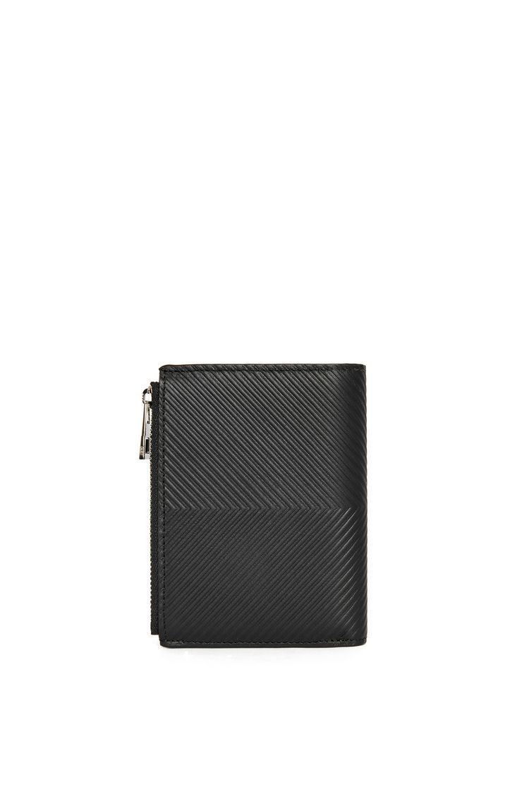 Slim compact walllet in textured classic calfskin