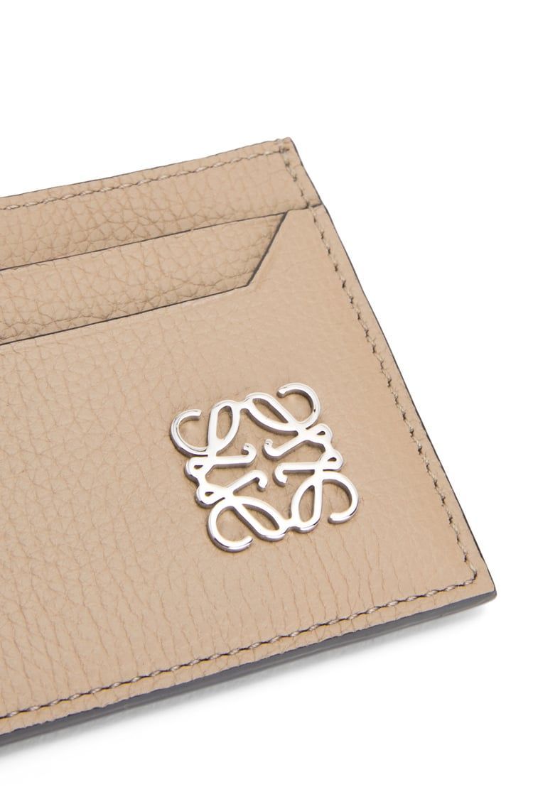 Anagram plain cardholder in pebble grain calfskin