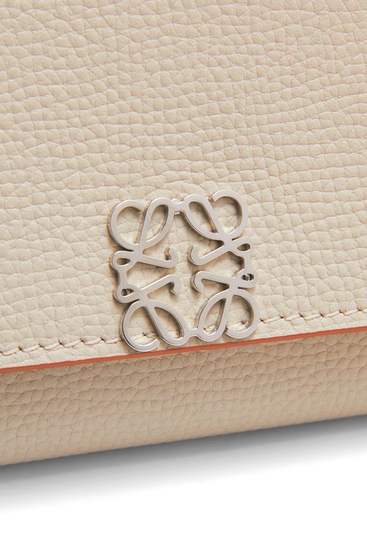 Anagram continental wallet in pebble grain calfskin